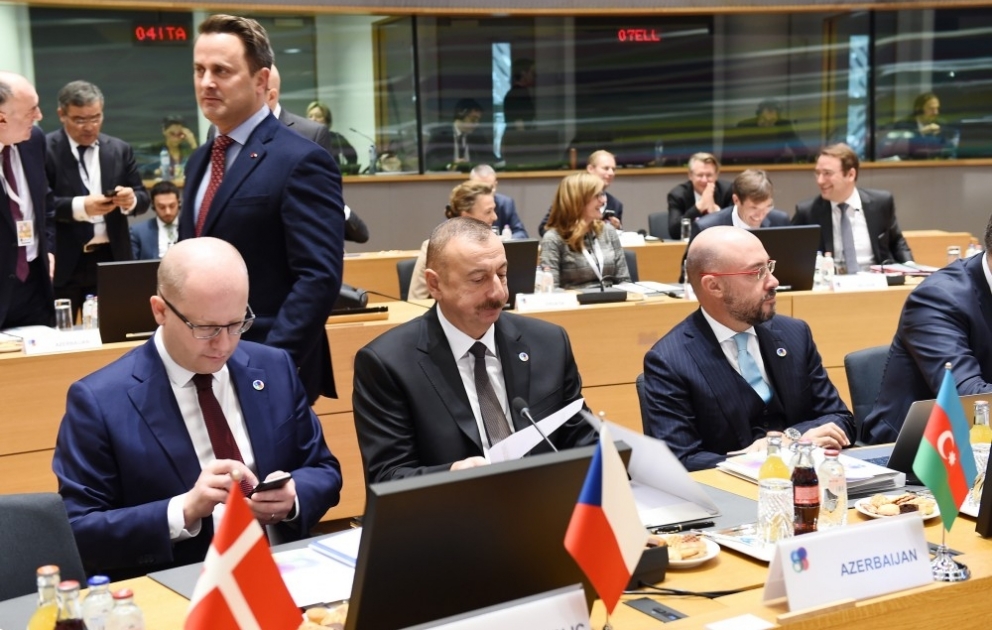 Le président Ilham Aliyev participe au sommet du Partenariat oriental à Bruxelles VIDEO