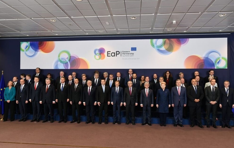 Le président Ilham Aliyev a participé au sommet du Partenariat oriental à Bruxelles VIDEO