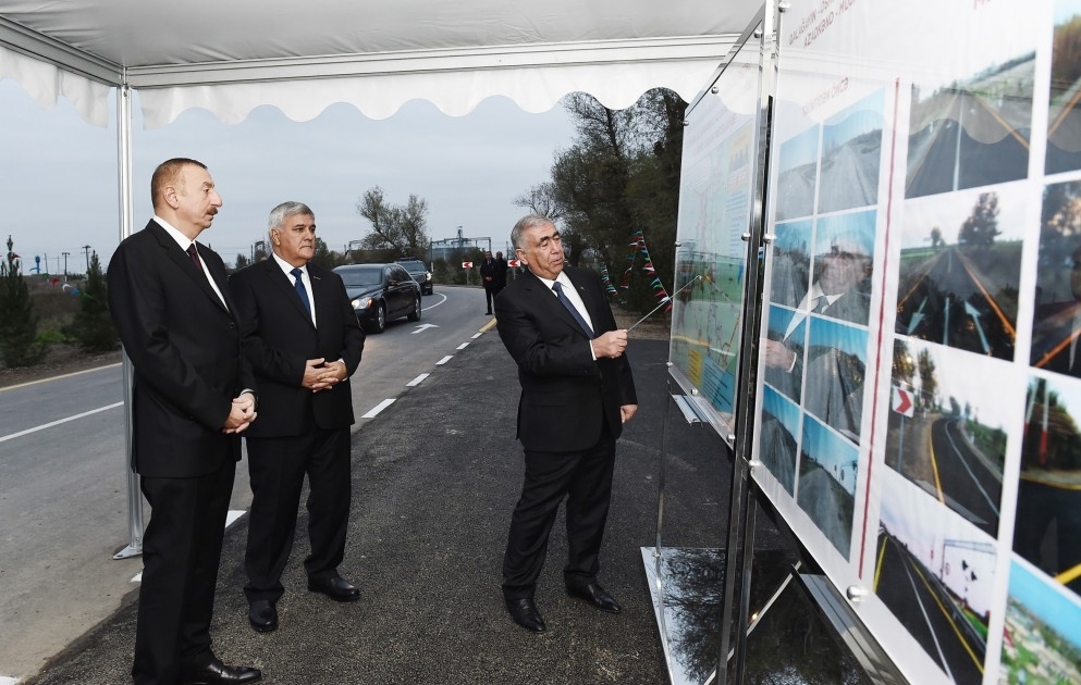 Sabirabad: Staatspräsident Ilham Aliyev weiht Autostraße Galaghayin-Mughan-Ganjali ein VIDEO