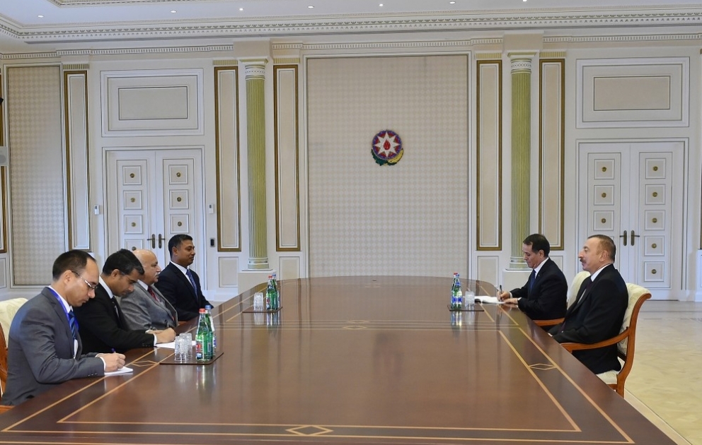 Staatspräsident Ilham Aliyev empfängt indische Delegation VIDEO