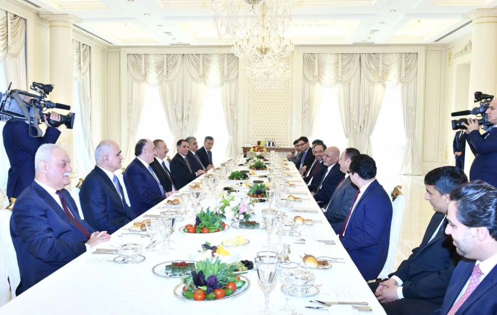 Prezident İlham Əliyevin və Prezident Məhəmməd Əşrəf Qaninin birgə işçi naharı olub VİDEO