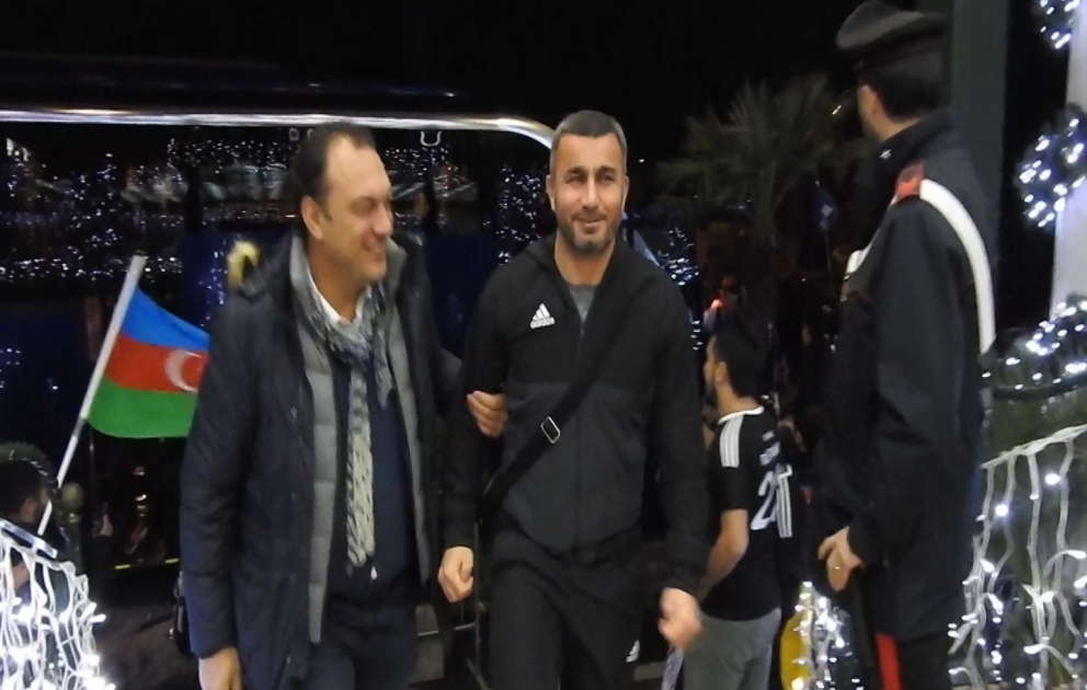 “Qarabağ” klubu Romada coşqu ilə qarşılanıb VİDEO