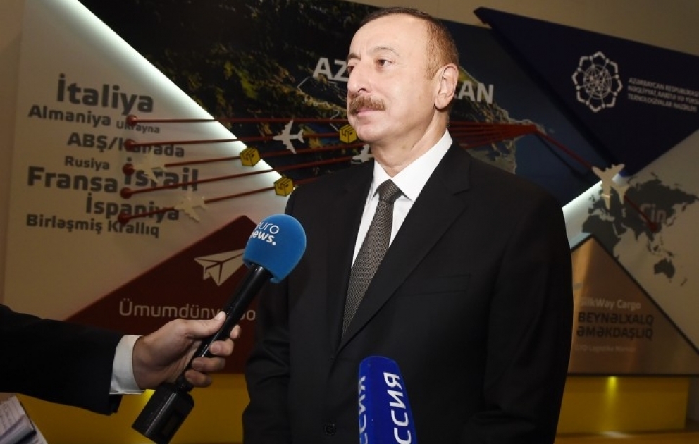 La chaîne de télévision Rossia-24 a diffusé un reportage sur le Salon Bakutel-2017 Le président azerbaïdjanais Ilham Aliyev a répondu à une question de la journaliste de la chaîne VIDEO