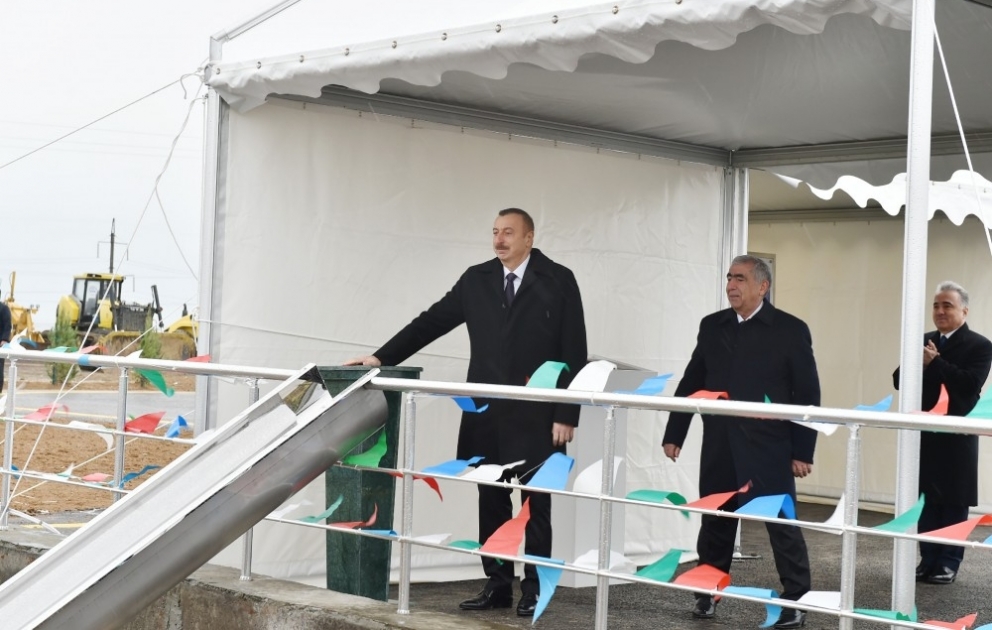 Grundsteinlegung einer neuen Autostraße zwischen Baku und der Staatsgrenze zu Russland VIDEO