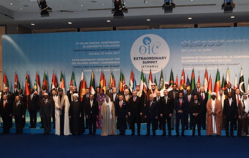 Istanbul accueille un Sommet extraordinaire de l’OCI au sujet d’Al-Qods  Le président azerbaïdjanais Ilham Aliyev participe au Sommet VIDEO