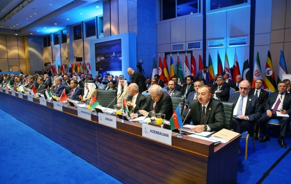 İstanbulda İslam Əməkdaşlıq Təşkilatının Qüds məsələsi ilə bağlı fövqəladə Zirvə toplantısı keçirilib Azərbaycan Prezidenti İlham Əliyev Zirvə toplantısında iştirak edib YENİLƏNİB VİDEO