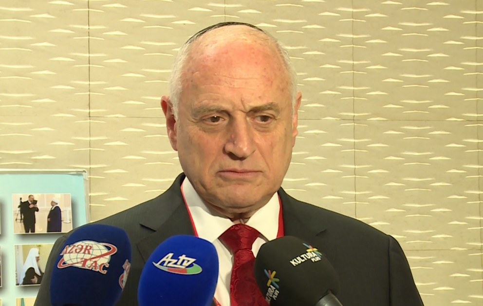 Malkolm Honlayn: Prezident İlham Əliyevin İslam həmrəyliyi təşəbbüsü digər ölkələrin liderləri üçün nümunədir VİDEO