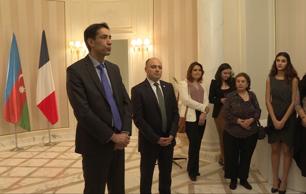 Parisdə Dünya Azərbaycanlılarının Həmrəyliyi Günü qeyd olunub VİDEO