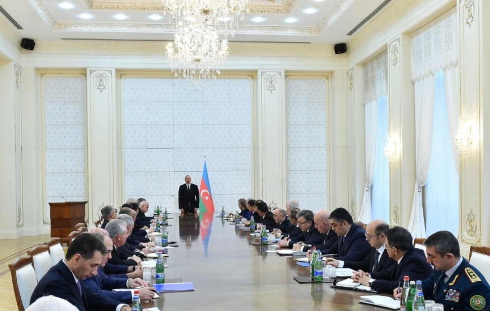 President Ilham Aliyev chaired meeting of Cabinet of Ministers dedicated to results of socioeconomic development of 2017 and objectives for future VIDEO
