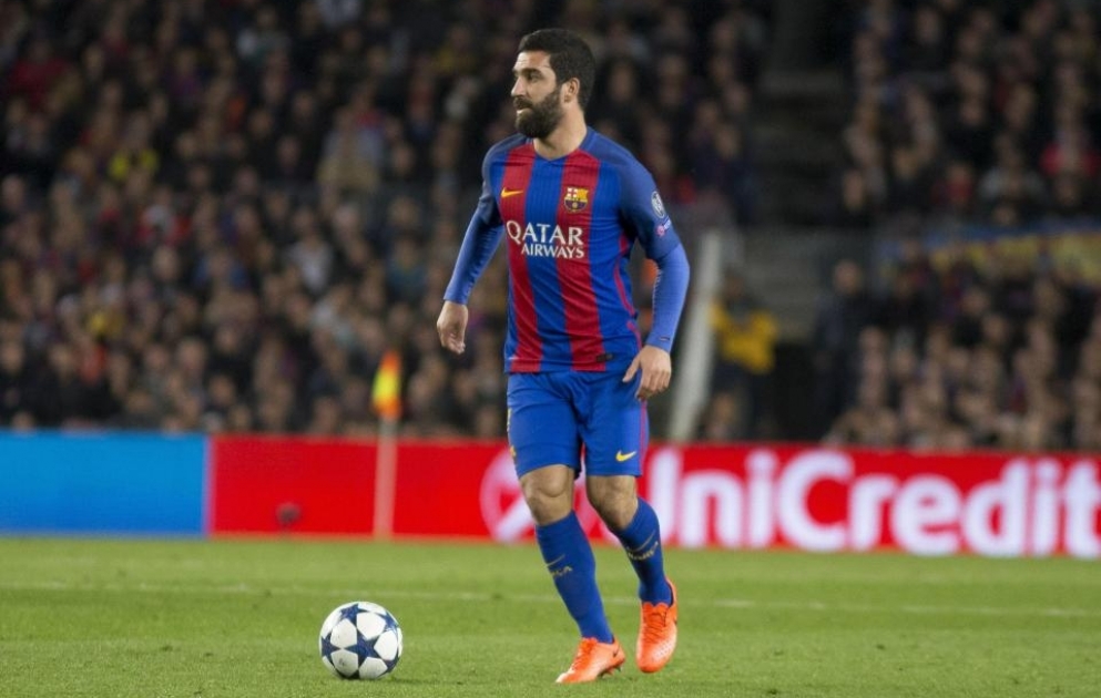 Arda Turan icarə əsasında “Başakşəhər” klubuna transfer edilib VİDEO