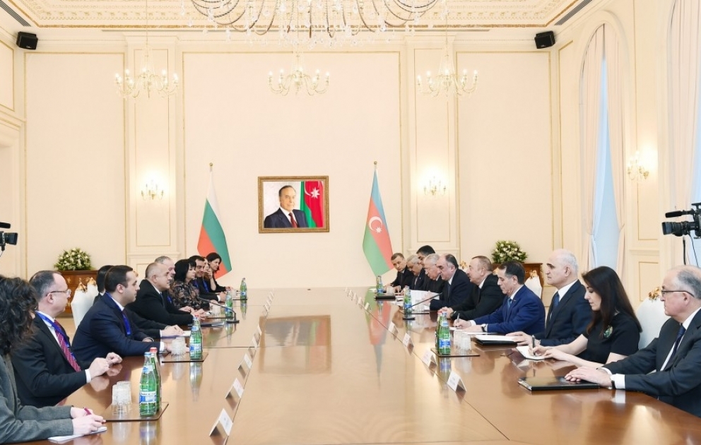Treffen von Staatspräsident Ilham Aliyev und Ministerpräsident Bulgariens Bojko Borissow in erweitertem Format VIDEO
