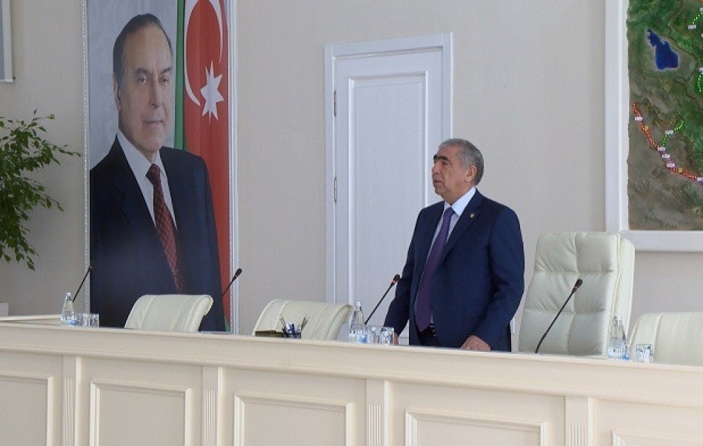 Azərbaycan Avtomobil Yolları Dövlət Agentliyində 20 Yanvar şəhidlərinin xatirəsi anılıb VİDEO