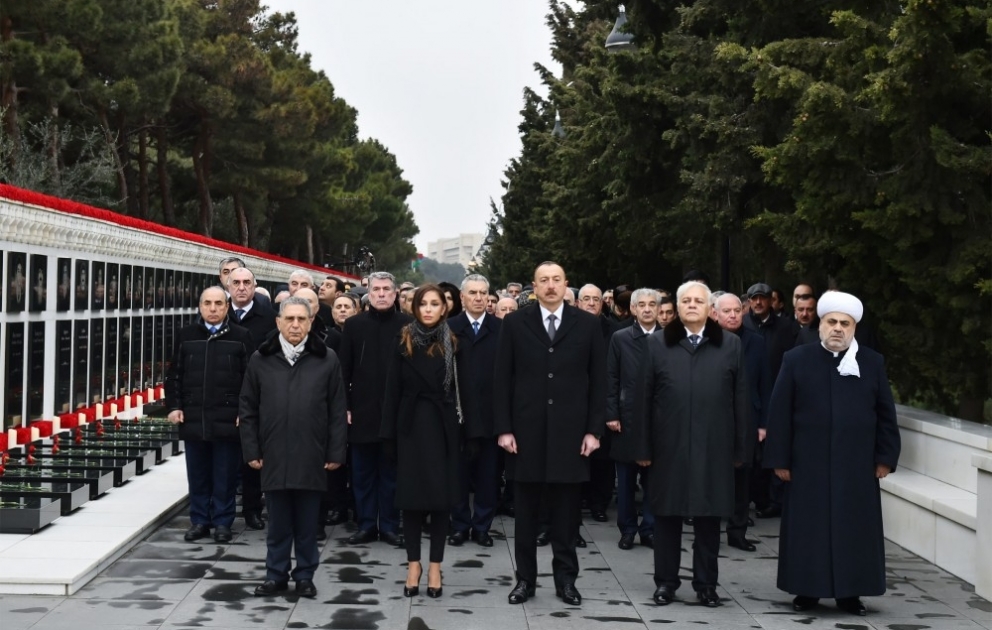 President Ilham Aliyev paid tribute to 20 January martyrs VIDEO