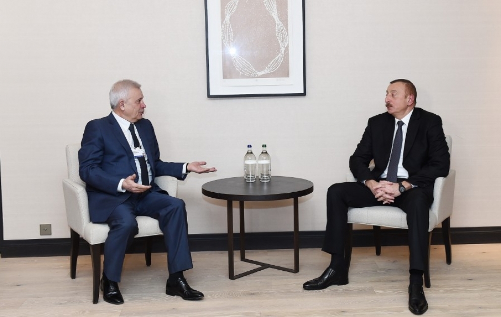 Entretien du président Ilham Aliyev avec le président de la société LUKOIL VIDEO