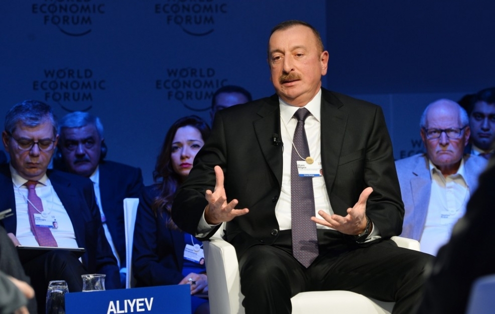 Prezident İlham Əliyev Davos Dünya İqtisadi Forumu çərçivəsində keçirilən “Strateji baxış: Avrasiya” mövzusunda interaktiv iclasda iştirak edib YENİLƏNİB VİDEO