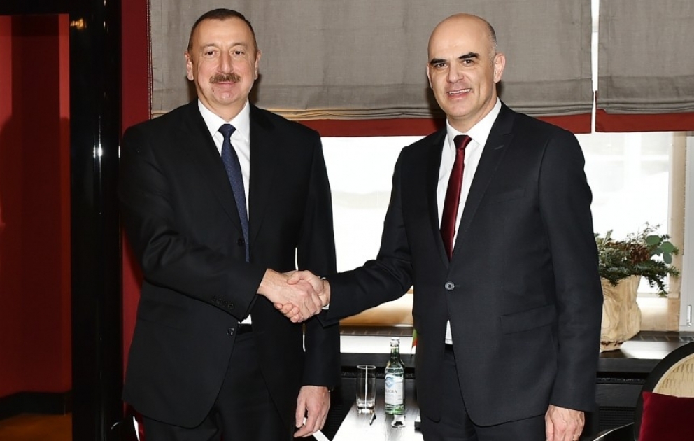 Entretien du président azerbaïdjanais avec son homologue suisse à Davos VIDEO