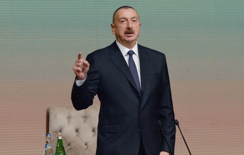 Le président de la République Ilham Aliyev a participé à la conférence consacrée au bilan de la 4ème année de l’exécution du Programme d’Etat sur le développement socio-économique des régions en 2014-2018 VIDEO