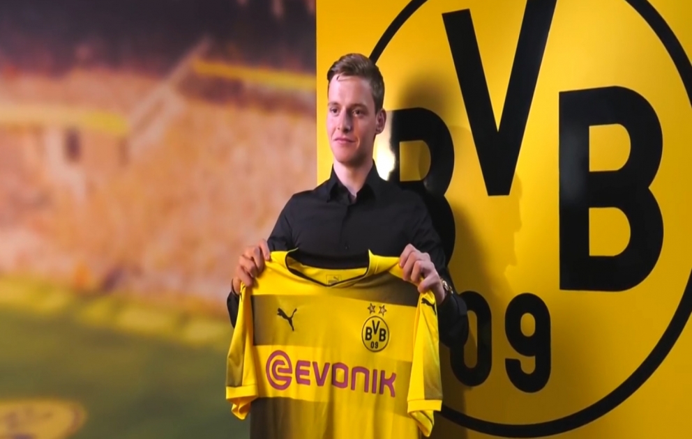 “Borussiya” klubu “Barselona”nın yarımmüdafiəçisini transfer edib VİDEO