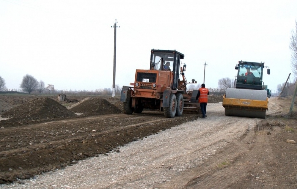 Ağcabədi rayonunda 18 kilometrlik yol yenidən qurulur VİDEO