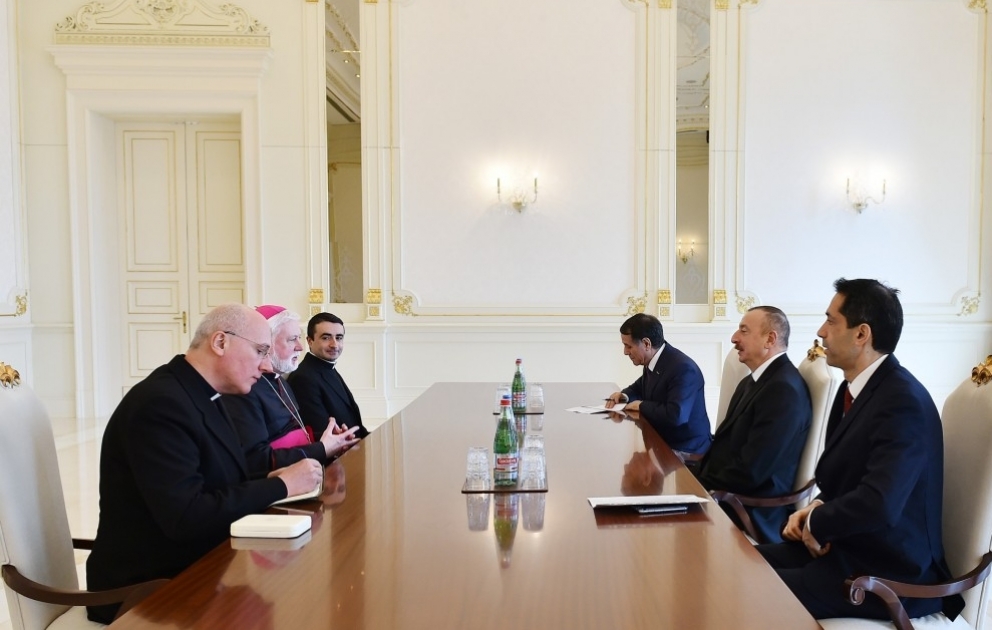 Le président azerbaïdjanais reçoit une délégation du Saint-Siège VIDEO