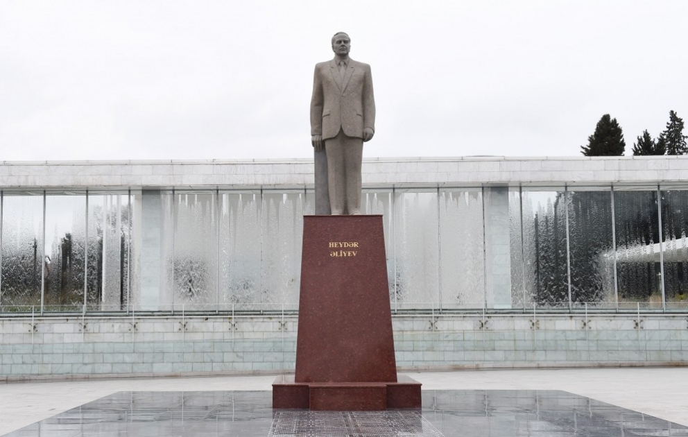Präsident Ilham Aliyev zu Besuch in Mingachevir VIDEO