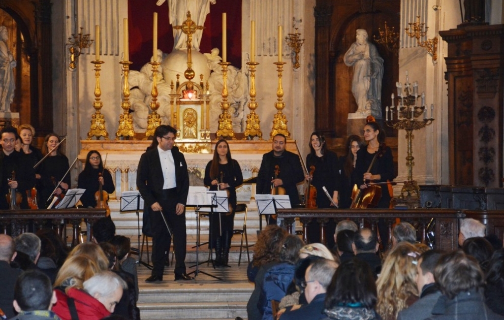 Parisdə Xocalı soyqırımı qurbanlarının xatirəsinə həsr olunan konsert təşkil edilib VİDEO