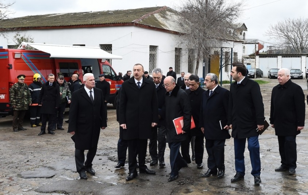 Baku: Brand in Drogenklinik  Staatspräsident Ilham Aliyev besucht Unglücksort VIDEO