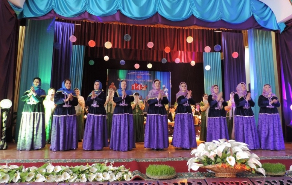 Qusar Dövlət Ləzgi Dram Teatrının tamaşaçılarına Milli Teatr Günü hədiyyəsi VİDEO