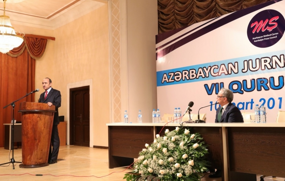 Azərbaycan jurnalistlərinin VII qurultayı keçirilib YENİLƏNİB VİDEO