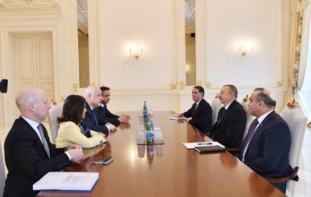 Le président Ilham Aliyev a reçu une délégation de l’Assemblée parlementaire de l’OSCE VIDEO