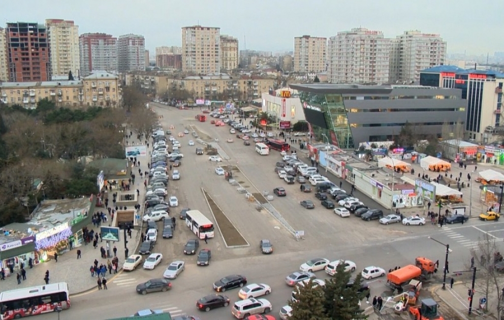 Paytaxtın Təbriz küçəsində asfalt-beton örtüyünün döşənməsi işlərinə başlanılıb VİDEO
