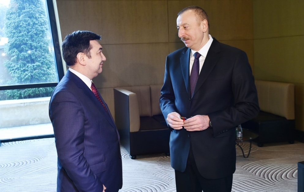 Präsident der Internationalen Türkischen Akademie Darhan Kydyrali mit Orden “Dostlug“ ausgezeichnet VIDEO