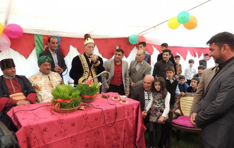 Bənzərsiz Novruz mərasimi: “Padşah oyunu” – FOTOREPORTAJ VİDEO