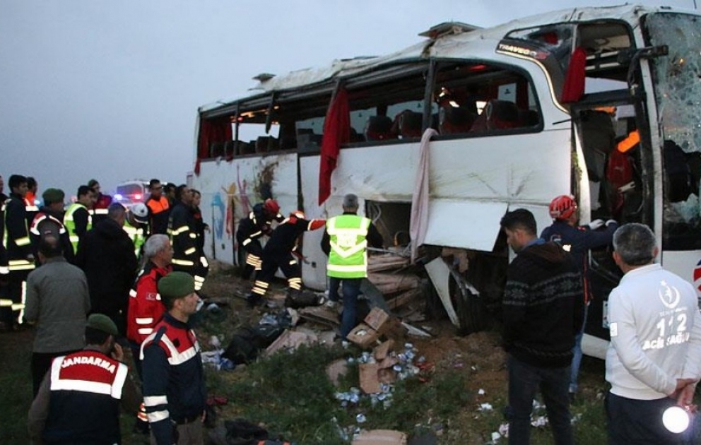 Türkiyədə avtobus qəzası: 4 sərnişin ölüb, 37 nəfər xəsarət alıb VİDEO