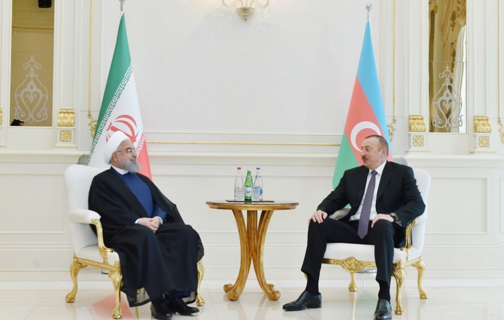 President Ilham Aliyev and Iranian President Hassan Rouhani held one-on-one meeting VIDEO