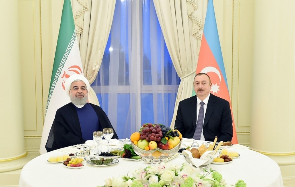 President Ilham Aliyev hosted official reception in honor of Iranian President Hassan Rouhani VIDEO