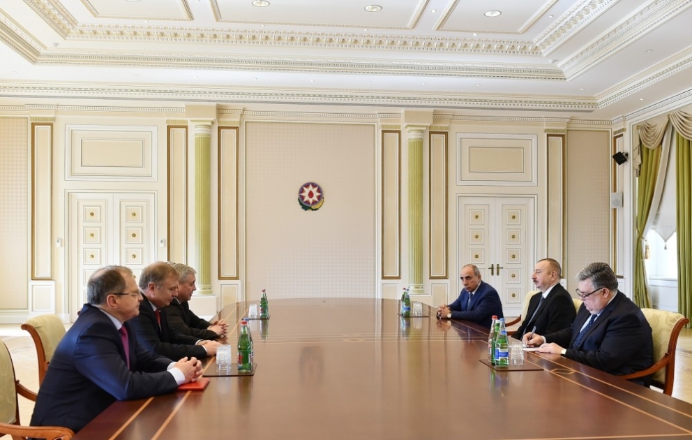 Präsident Ilham Aliyev empfängt Vizepremier von Belarus VIDEO