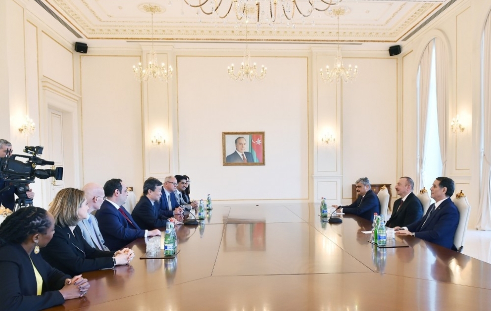 Le président Ilham Aliyev reçoit une délégation du Bureau international des expositions VIDEO