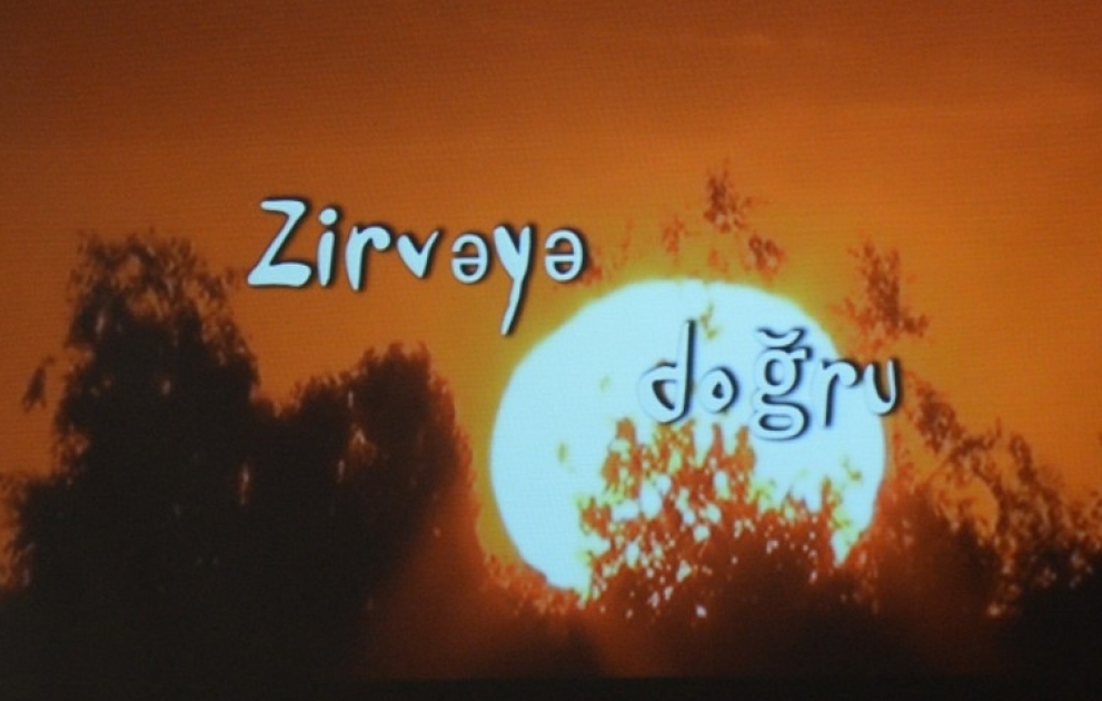 Professor Xalid Əlimirzəyevə həsr edilən “Zirvəyə doğru” filmi nümayiş olunub VİDEO