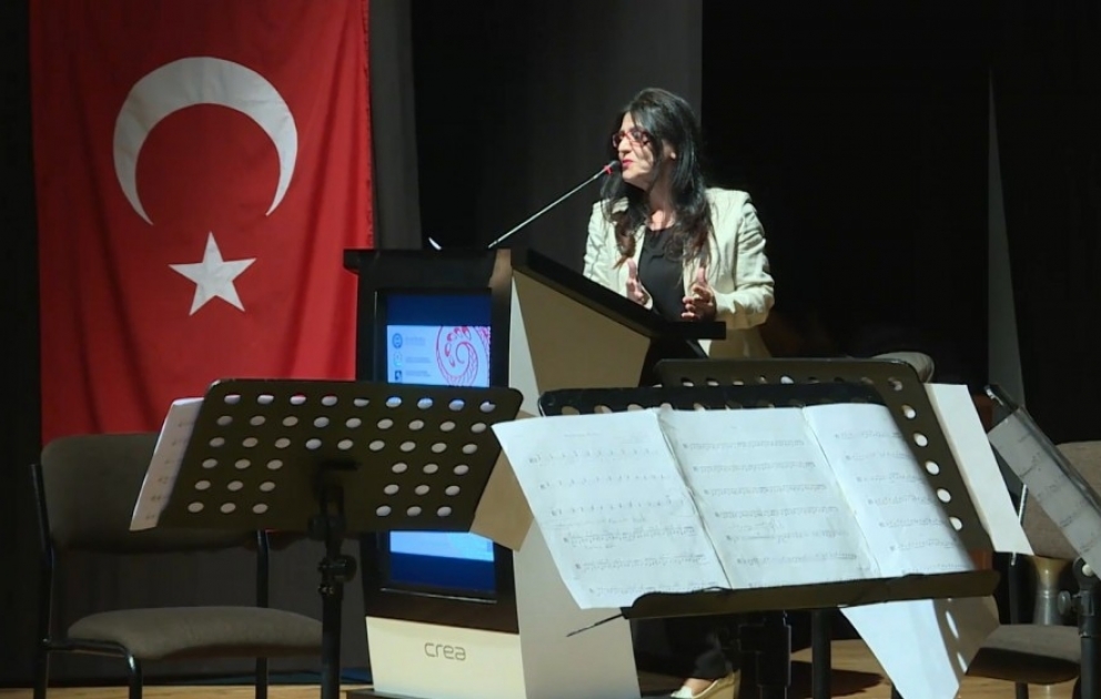 İstanbulda “Bir millət, iki dövlət” şüarı ilə konsert olub VİDEO