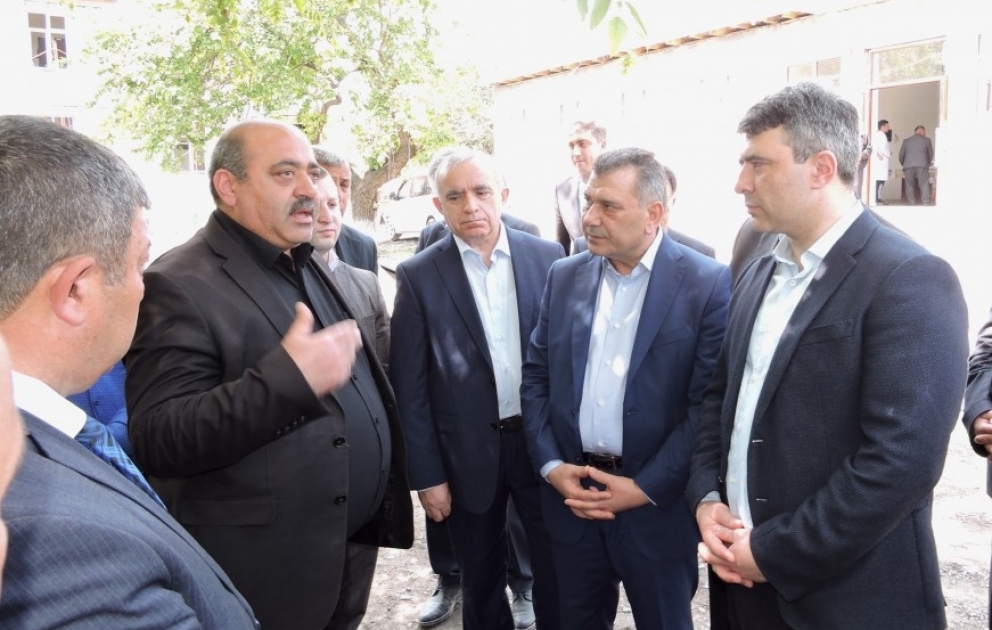 Kənd təsərrüfatı naziri Qax Damazlıq İpəkçilik Stansiyasında görülən işlərlə tanış olub VİDEO