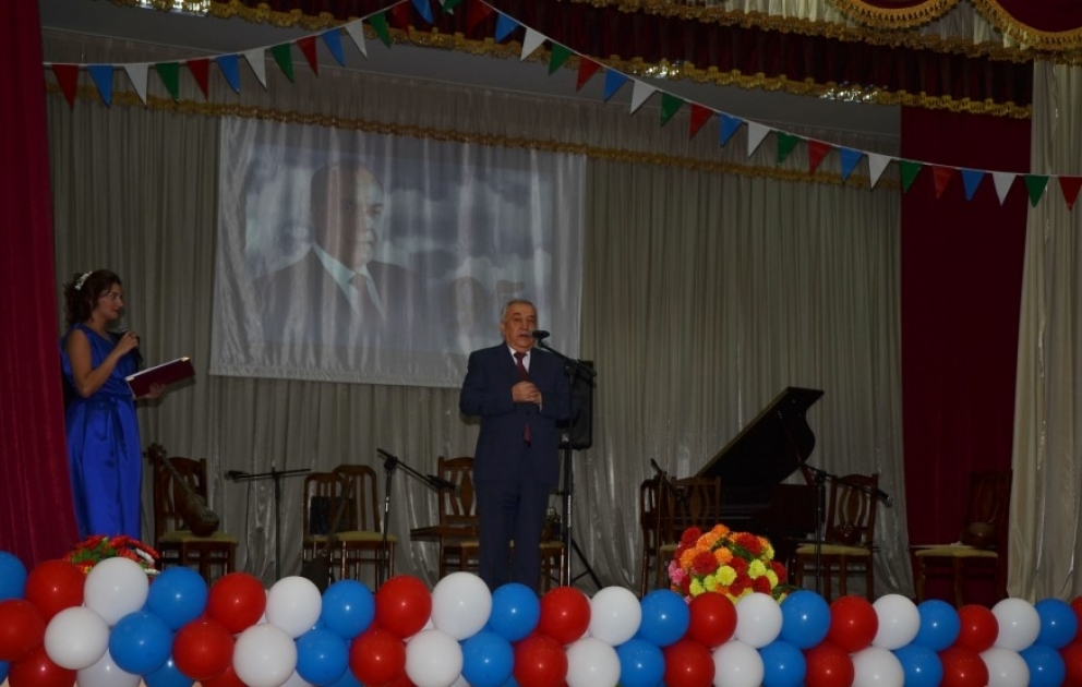 Heydər Əliyev Azərbaycanı inkişaf yoluna çıxardı VİDEO