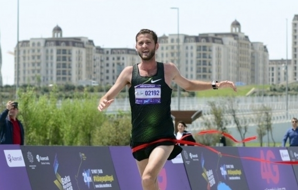 Heydər Əliyev Fondunun təşəbbüsü ilə keçirilən “Bakı Marafonu 2018”in qalibləri mükafatlandırılıb VİDEO