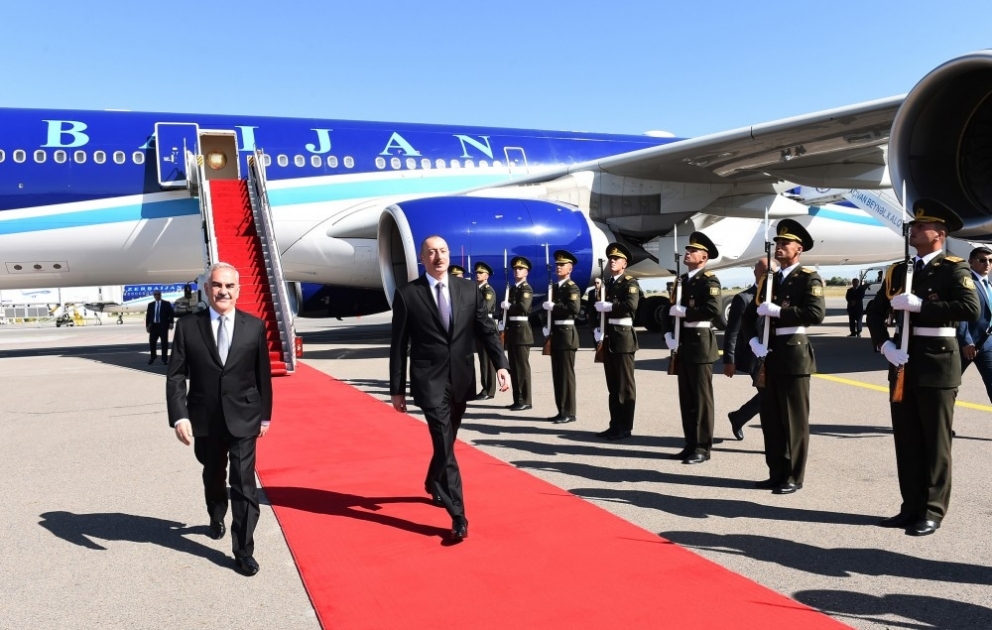 Präsident Ilham Aliyev zu Besuch in Nachitschewan VIDEO