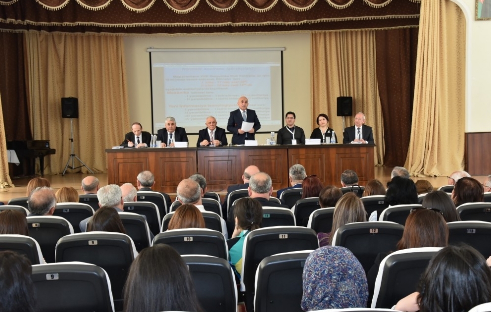 Sumqayıt Dövlət Universitetində magistrantların XVIII respublika elmi konfransı öz işinə başlayıb  VİDEO