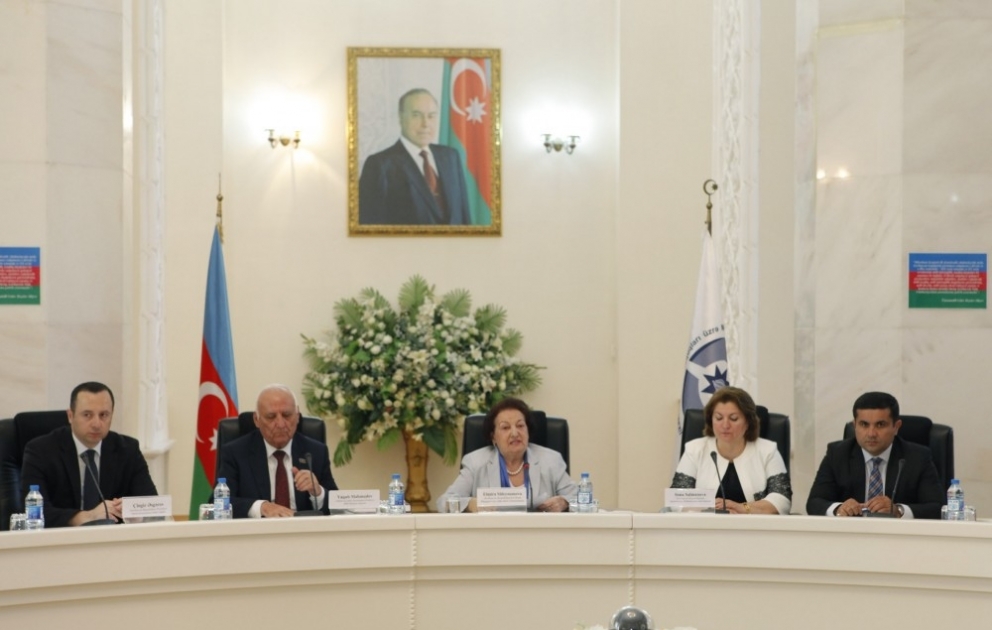 Ombudsman Aparatında Azərbaycan Xalq Cümhuriyyətinin 100 illiyinə həsr olunan elmi-praktiki konfrans keçirilib  VİDEO