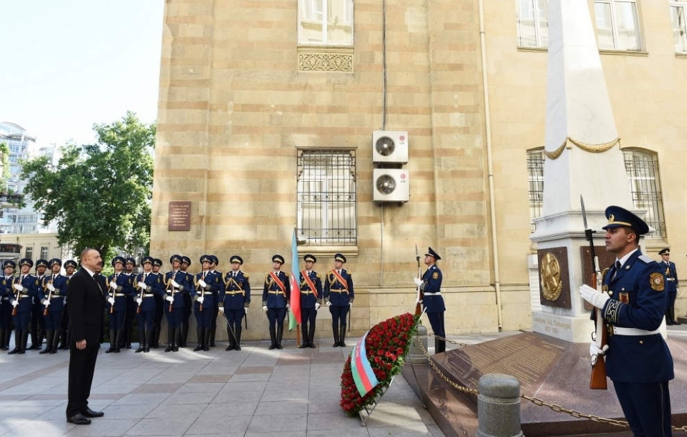 President Ilham Aliyev visited monument to Azerbaijan Democratic Republic VIDEO