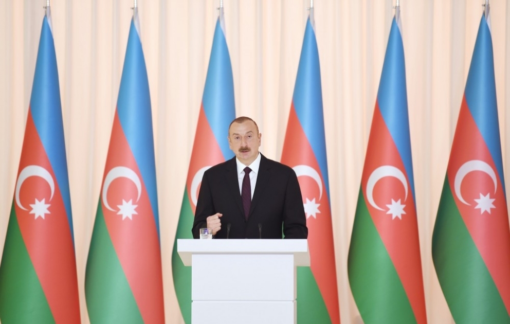 Une réception officielle a été organisée à l’occasion du centenaire de la République démocratique d’Azerbaïdjan  Le président Ilham Aliyev a participé à la réception officielle VIDEO