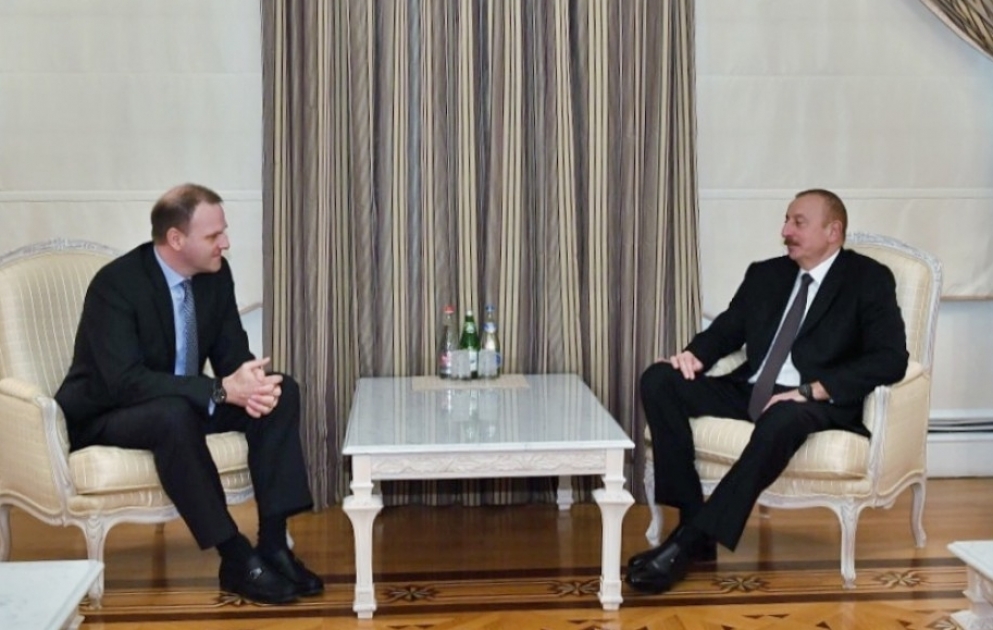 President Ilham Aliyev received Microsoft corporate vice president for Central and Eastern Europe VIDEO
