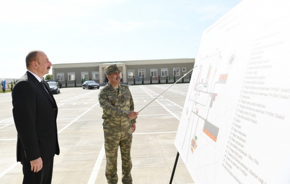 Le président azerbaïdjanais et Commandant suprême inaugure un fort militaire du Ministère de la Défense VIDEO